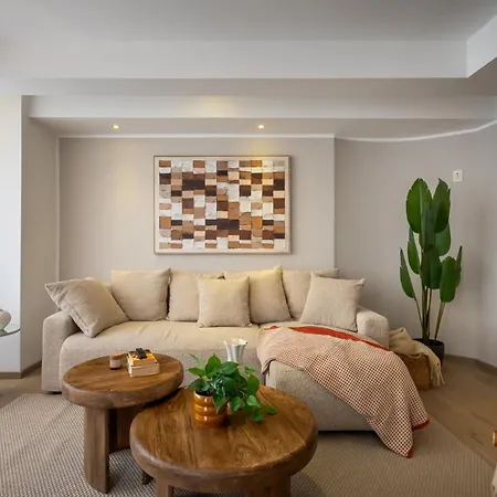 Διαμέρισμα Chic & 3br Retreat In The Historic Center Βουκουρέστι