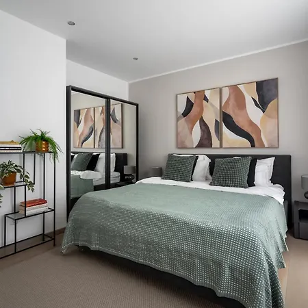 Appartamento Chic & 3br Retreat In The Historic Center Bucarest