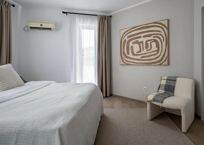 Chic & 3br Retreat In The Historic Center * Bukarest