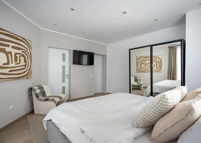 Lägenhet Chic & 3br Retreat In The Historic Center