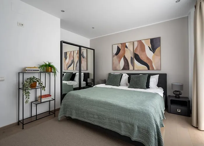 Apartament Chic & 3br Retreat In The Historic Center Bucureşti