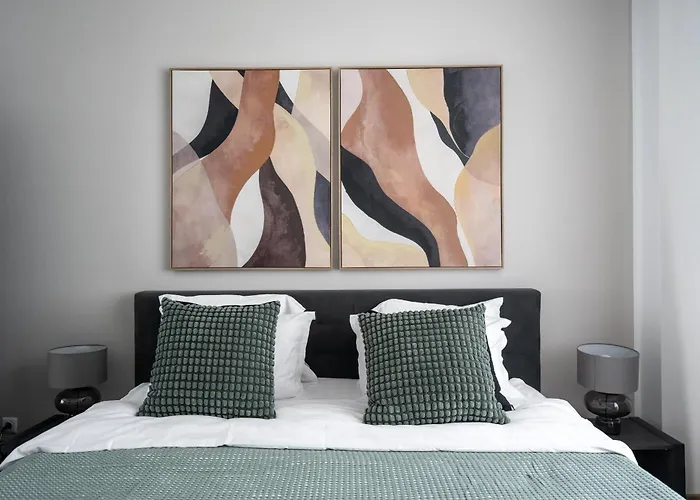 Apartament Chic & 3br Retreat In The Historic Center *