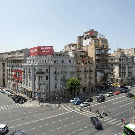Chic & 3br Retreat In The Historic Center Daire Bükreş