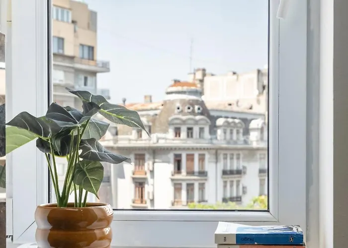 Chic & 3br Retreat In The Historic Center Daire *
